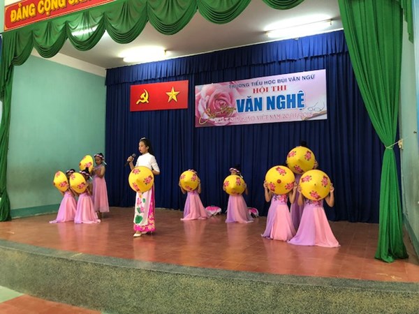 Hội thi văn nghệ chào mừng ngày nhà giáo Việt Nam 2018 - 2019